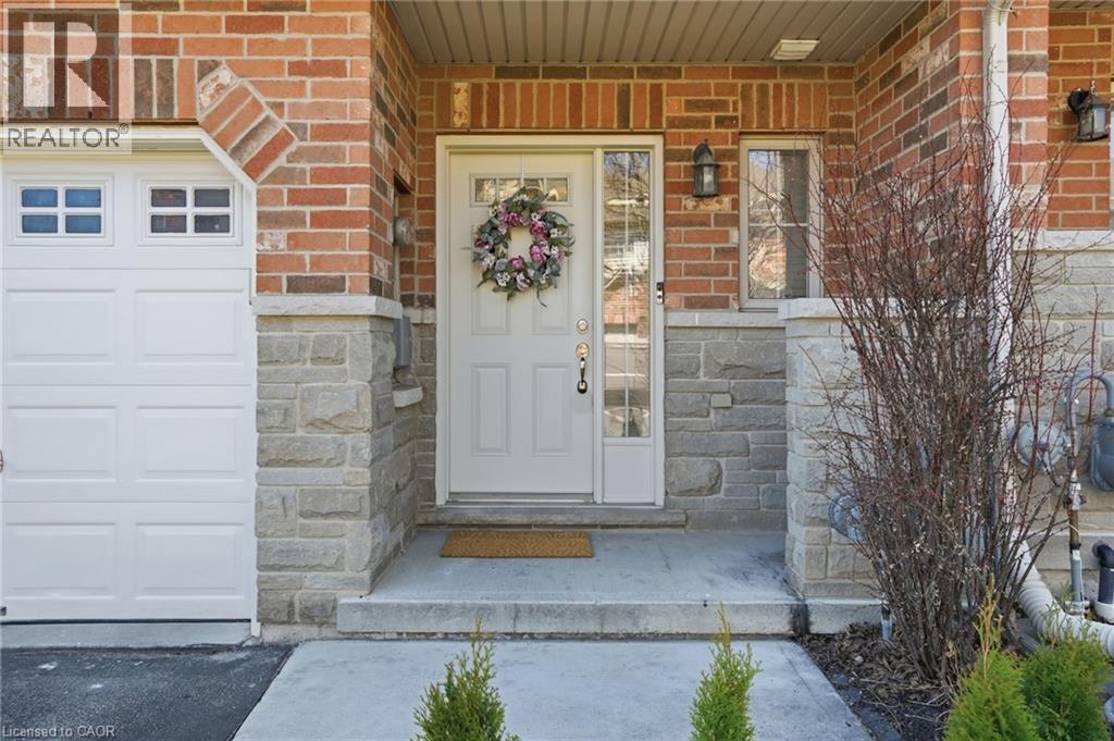 13 MARINA POINT Crescent — photo 3