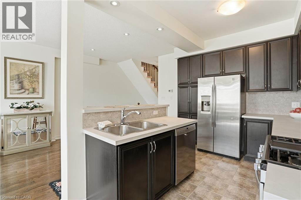 13 MARINA POINT Crescent — photo 11