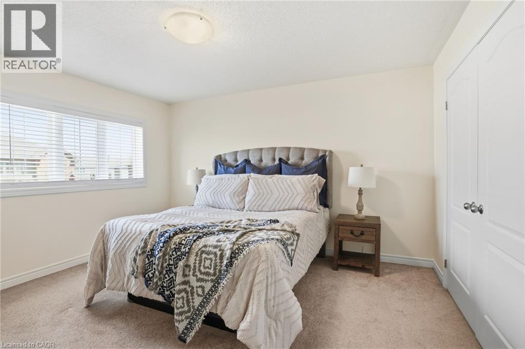 13 MARINA POINT Crescent — photo 16