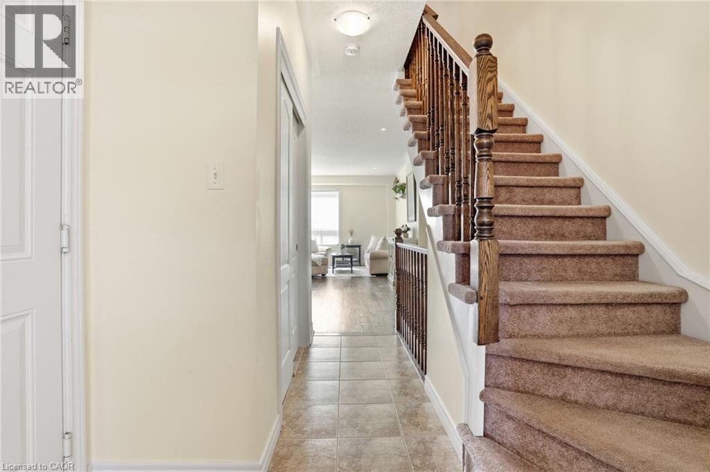 13 MARINA POINT Crescent — photo 15