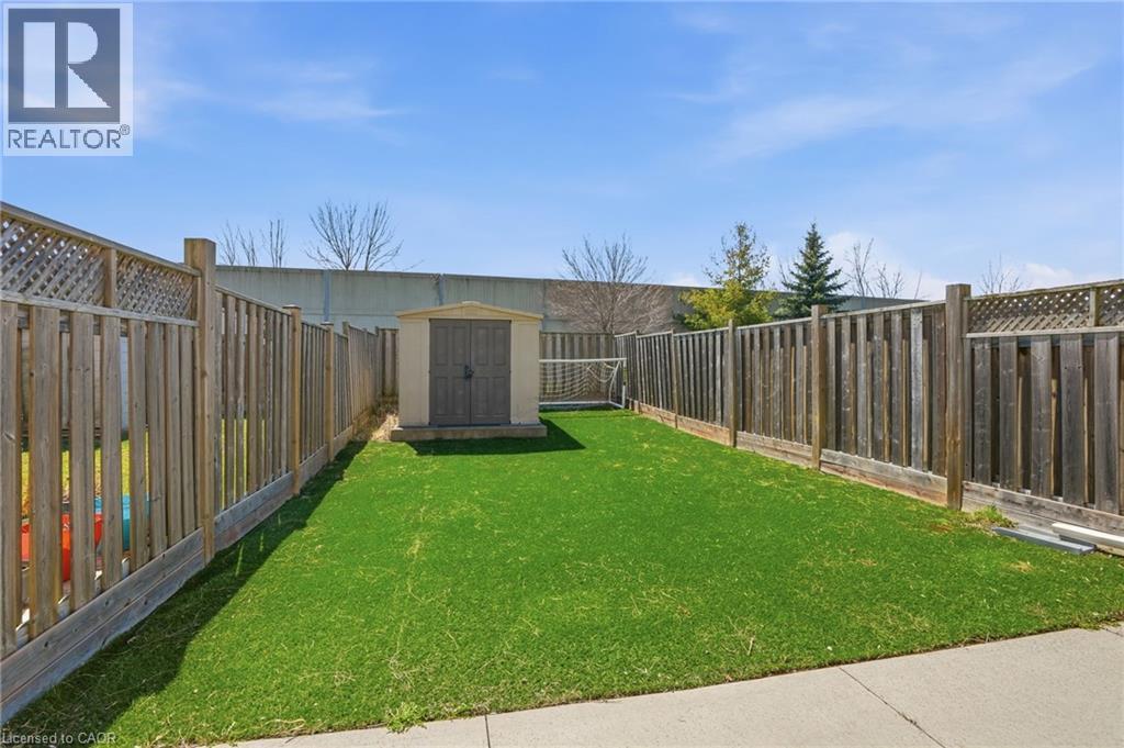 13 MARINA POINT Crescent — photo 35