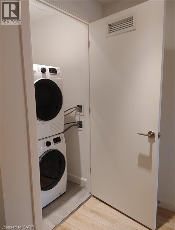 741 W KING Street W Unit# 1303, Kitchener, Ontario, N2G0E9 — Photo 6