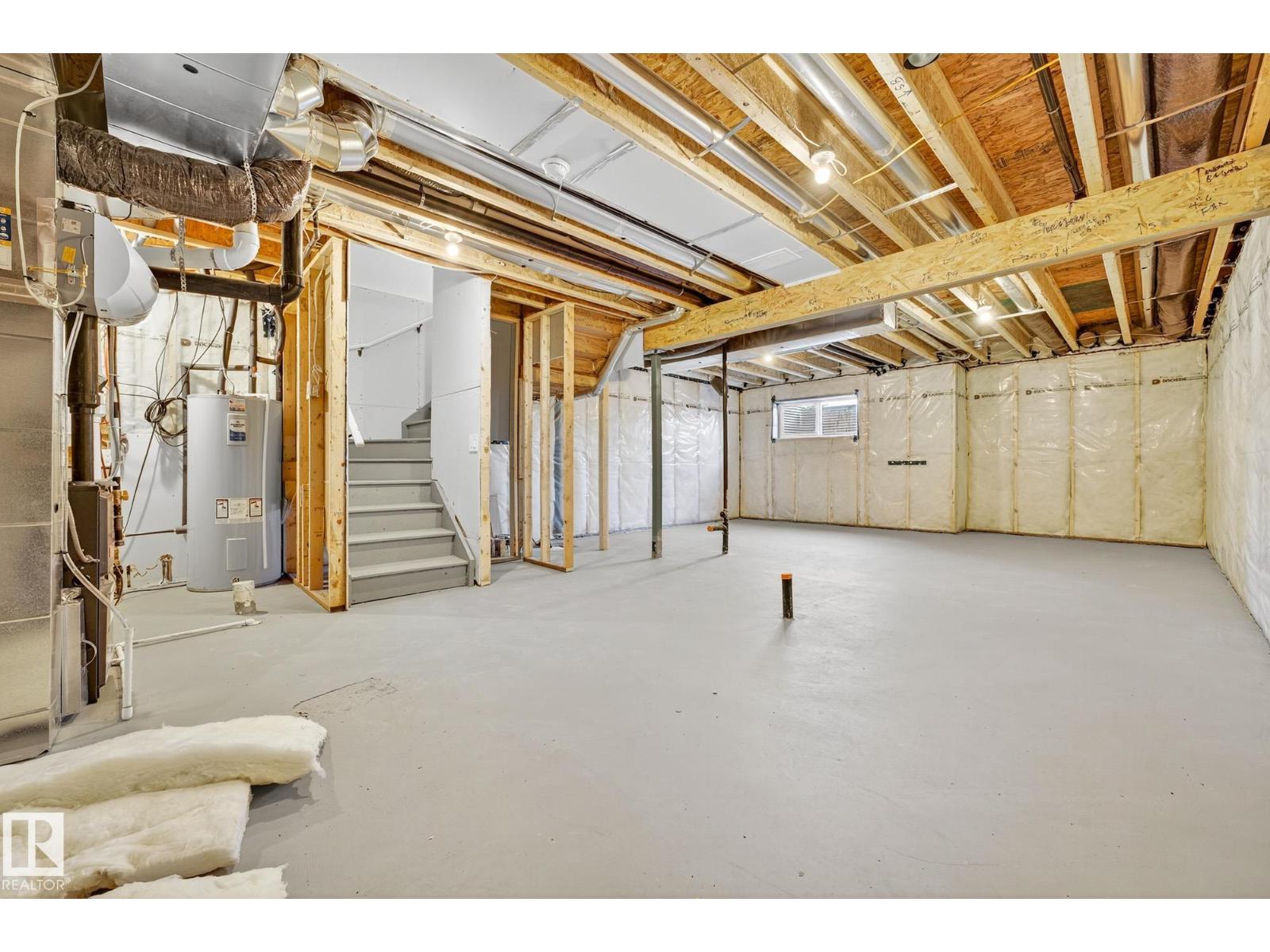 8245 KIRIAK LO SW, Edmonton