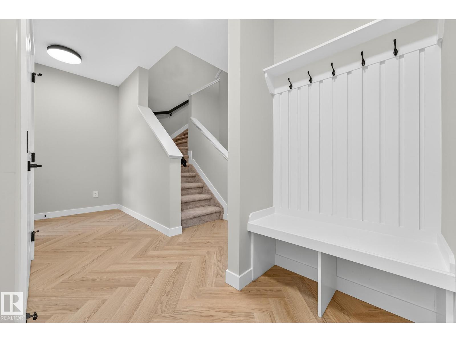 8245 KIRIAK LO SW, Edmonton