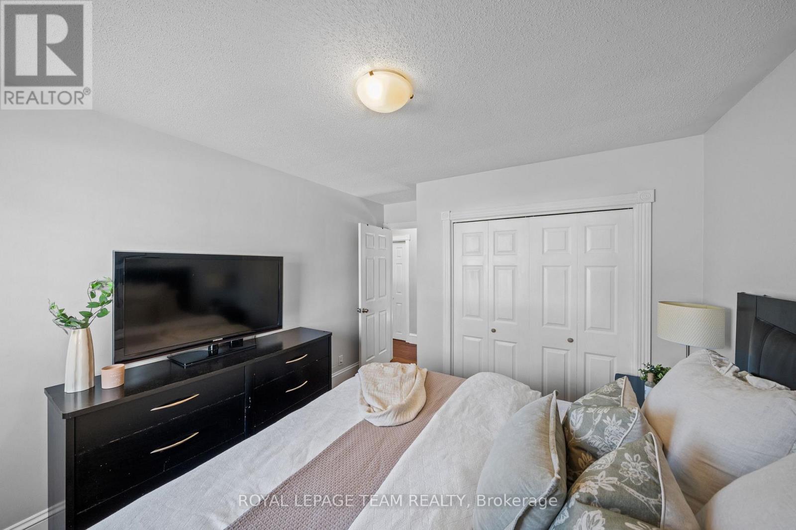 14 FERGUSON STREET — photo 25