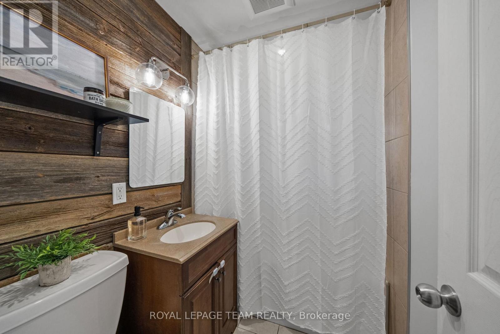 14 FERGUSON STREET — photo 31