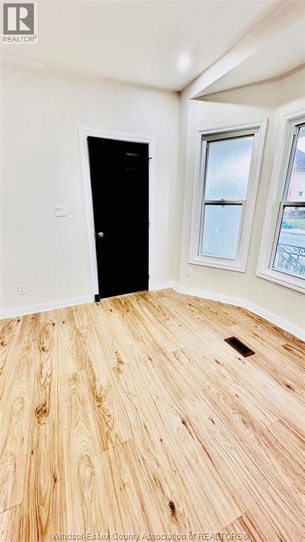 859 PIERRE AVENUE — photo 14