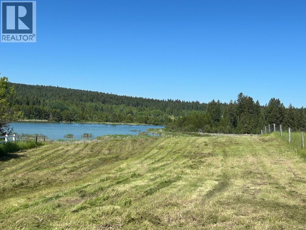 3440 DUNSMUIR ROAD, Lac La Hache