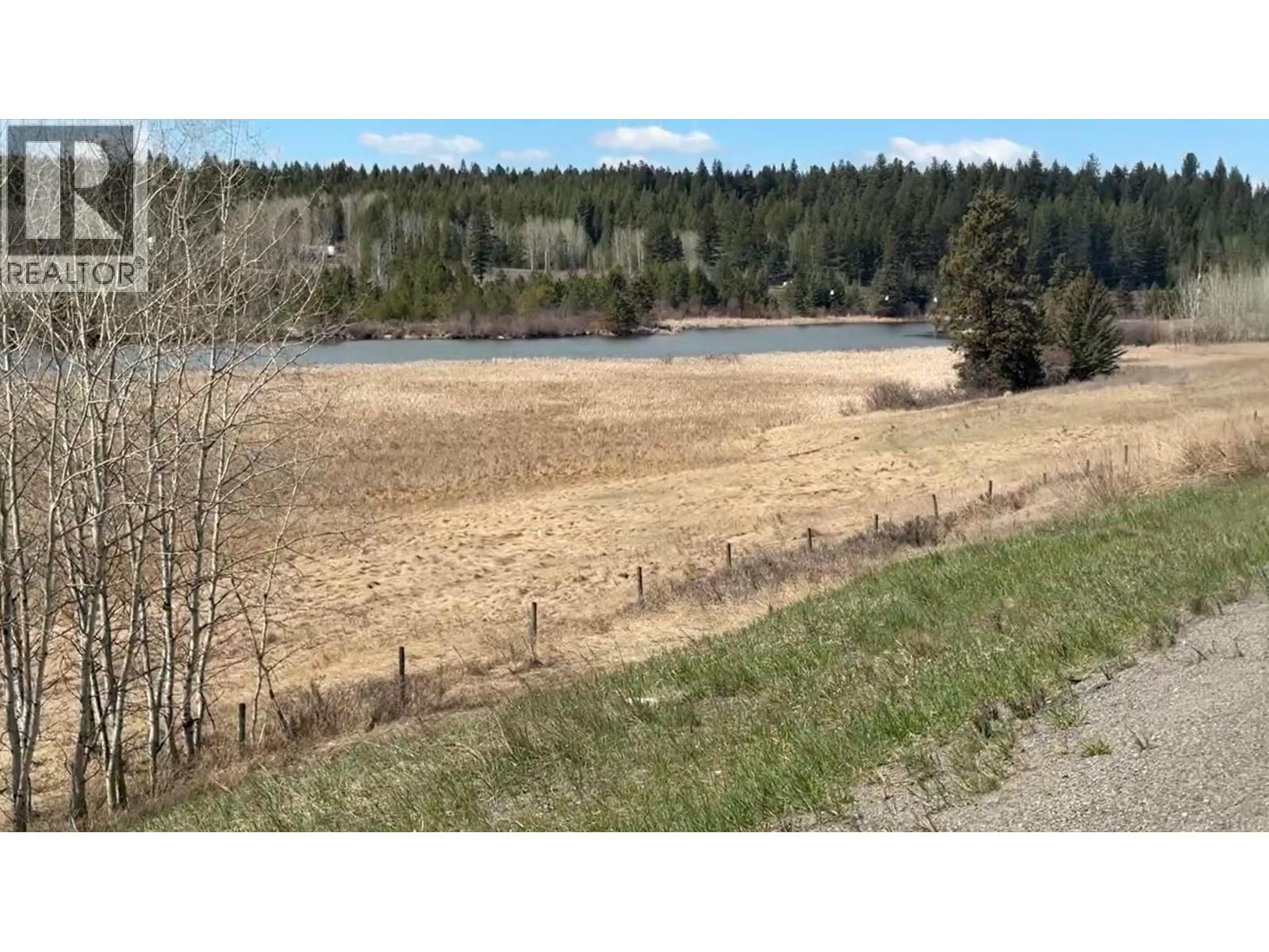 3440 DUNSMUIR ROAD, Lac La Hache