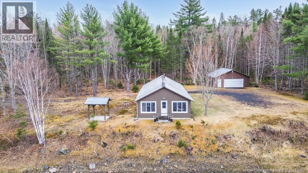 43 Clarks Point Road — photo 2