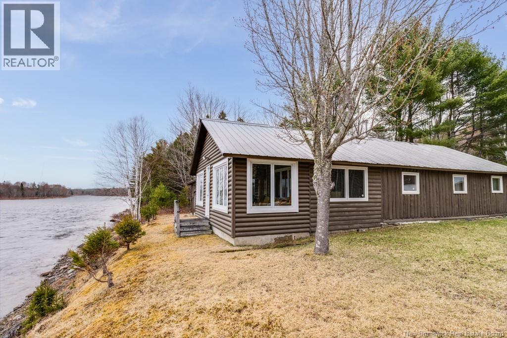 43 Clarks Point Road — photo 8
