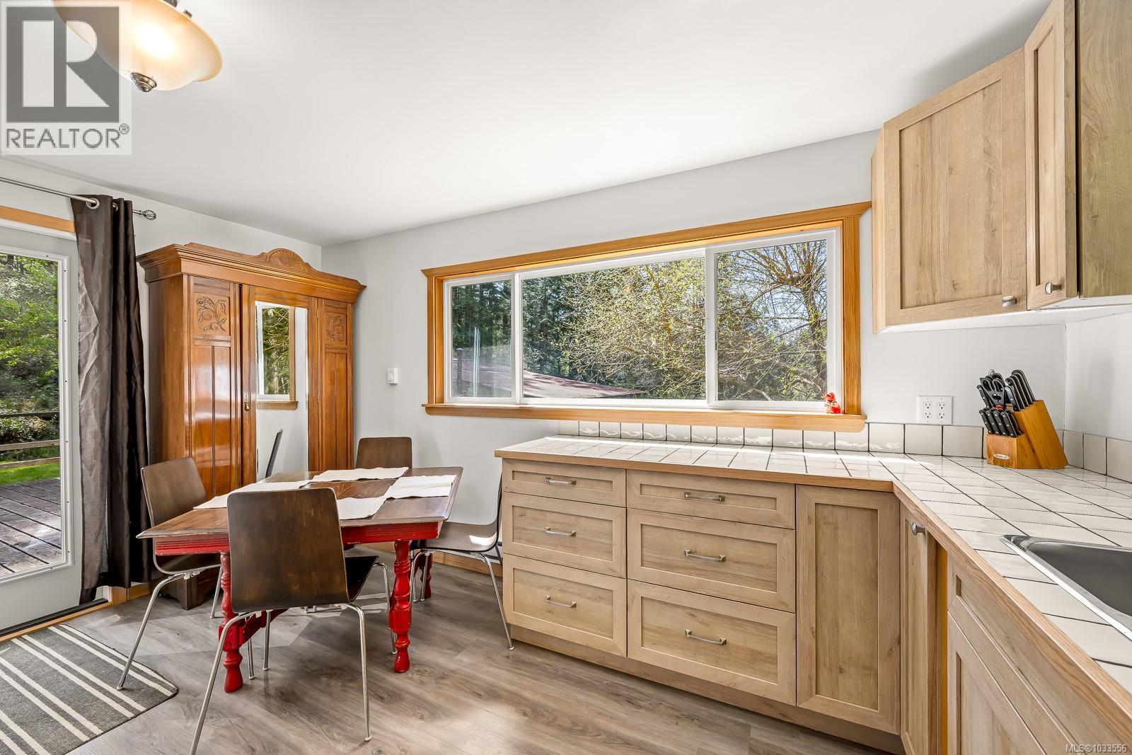 1315 Bartholomew Rd - 5