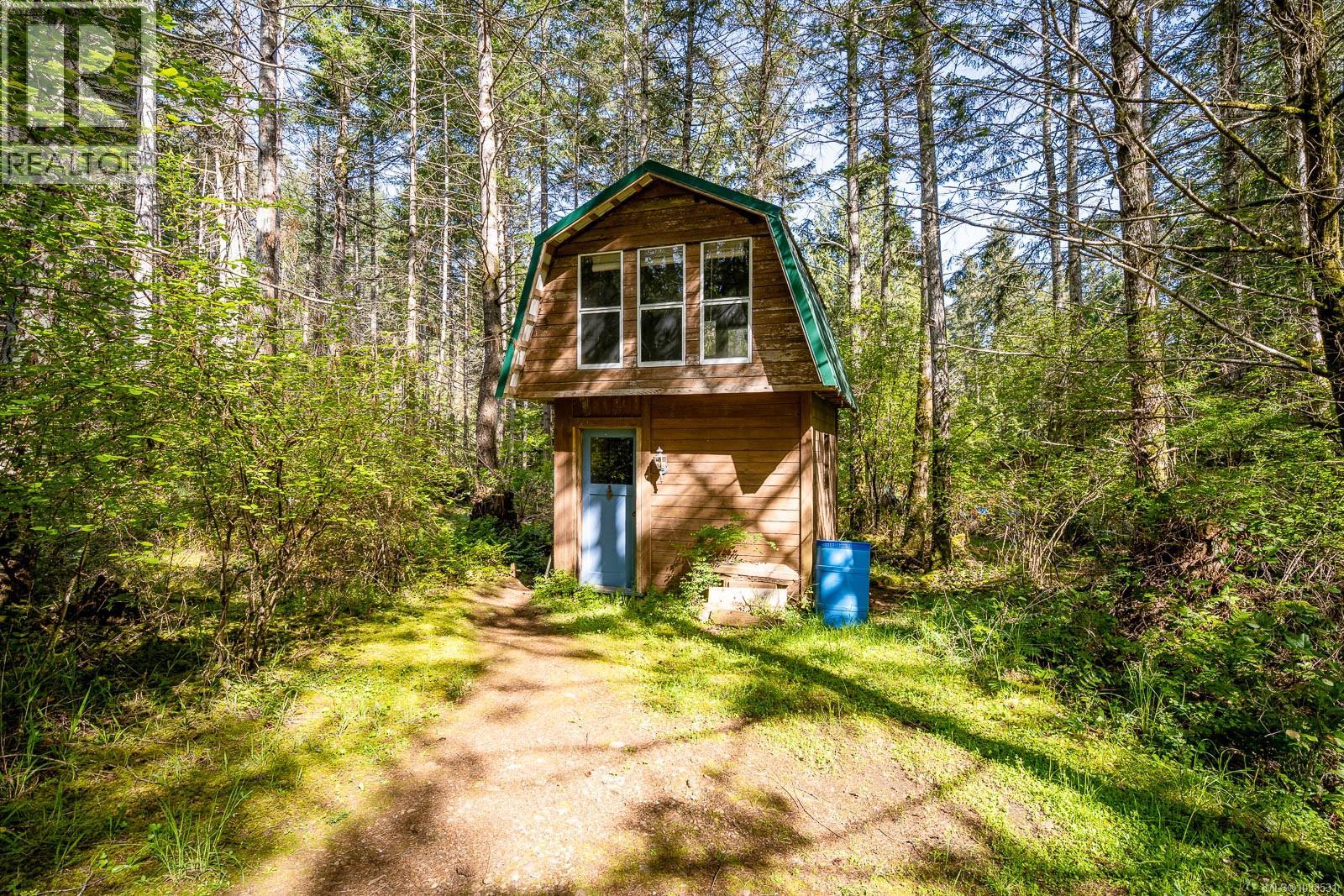 875 Carmichael Rd — photo 36