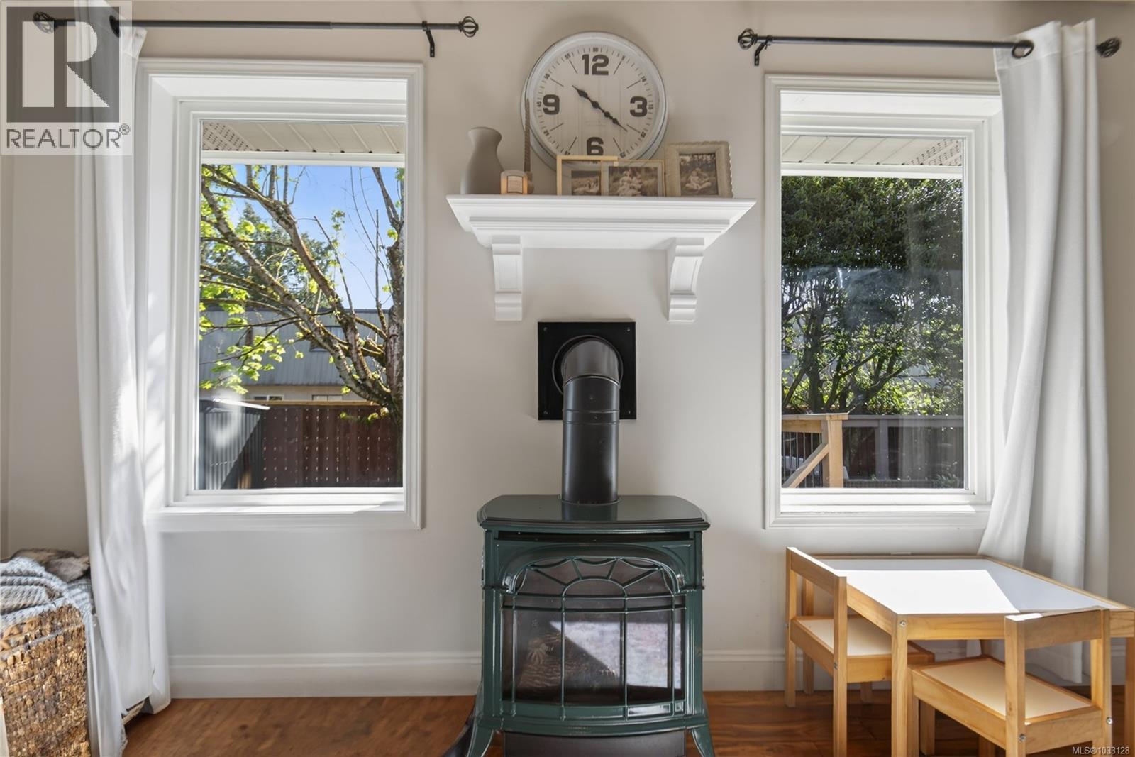 378 Campbell St - 13