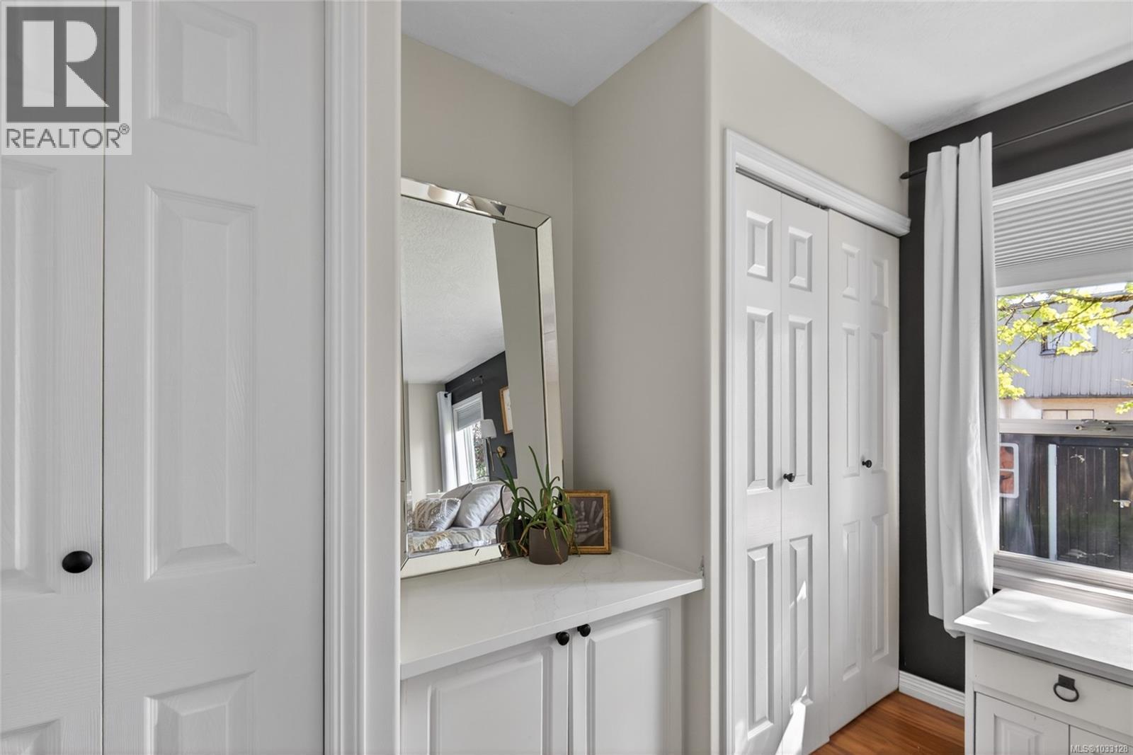 378 Campbell St - 17