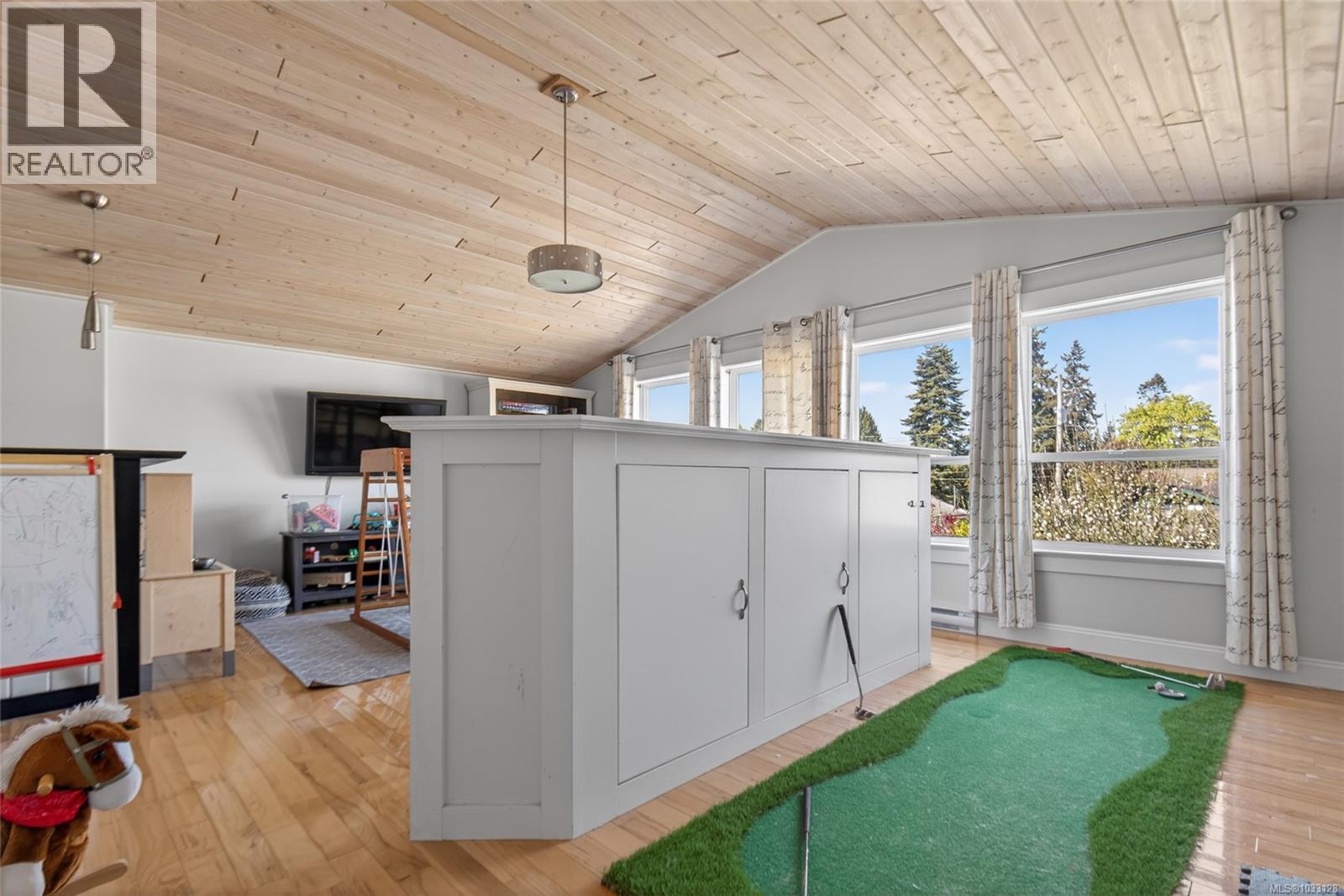 378 Campbell St - 24