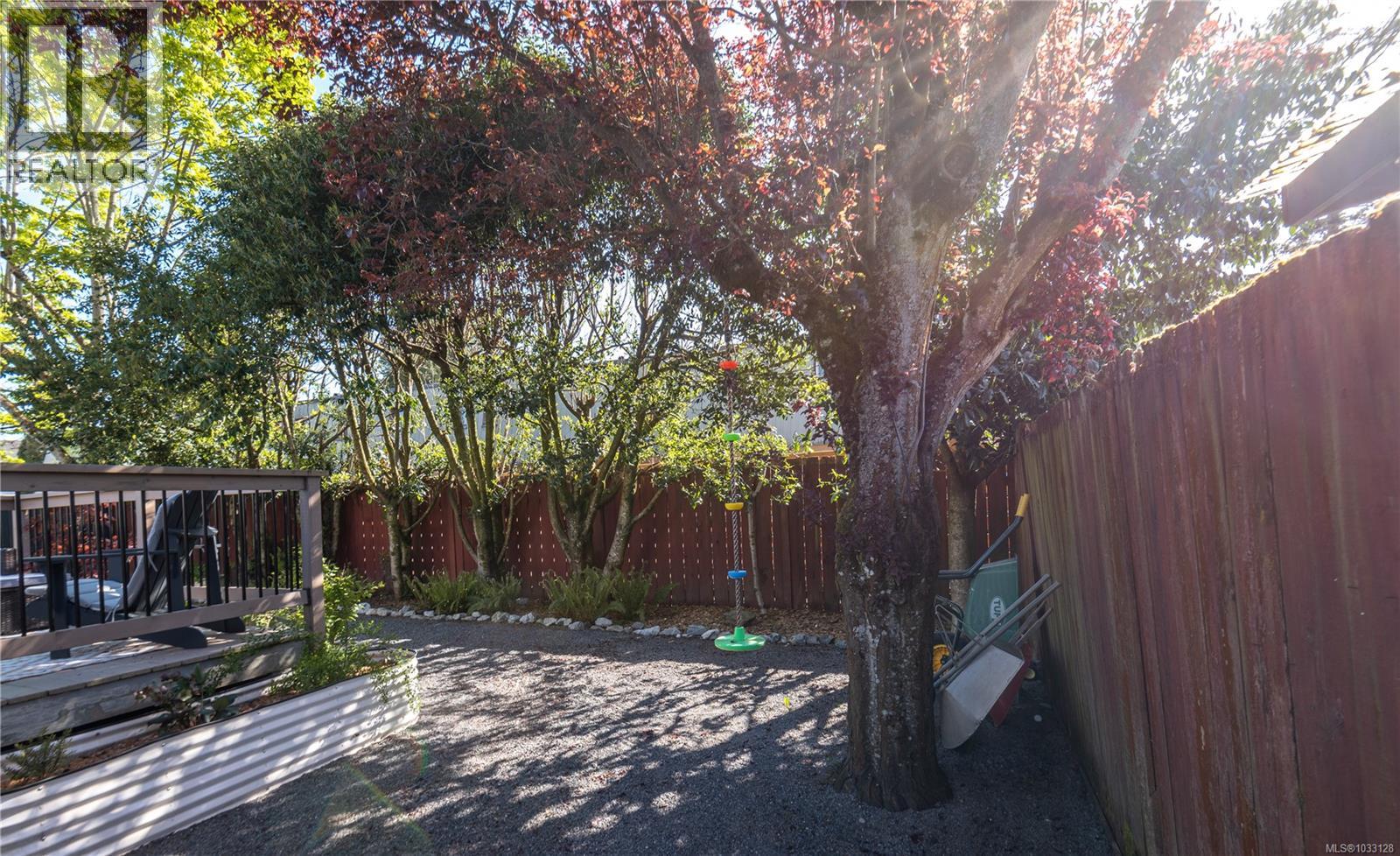 378 Campbell St - 29