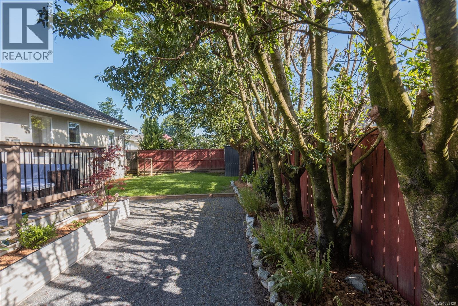 378 Campbell St - 31