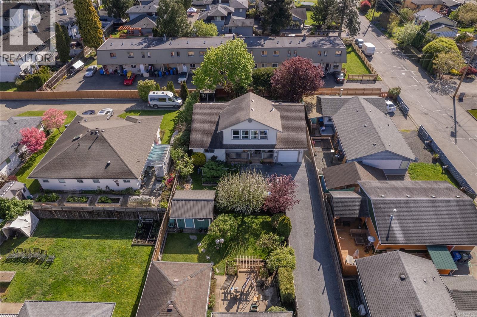 378 Campbell St - 37