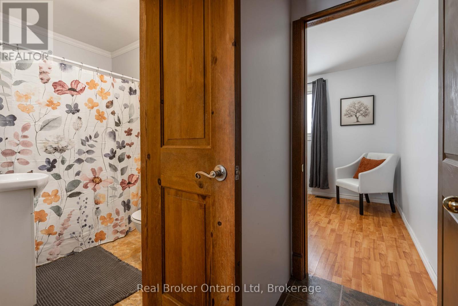 122327 GREY 5 ROAD - 19