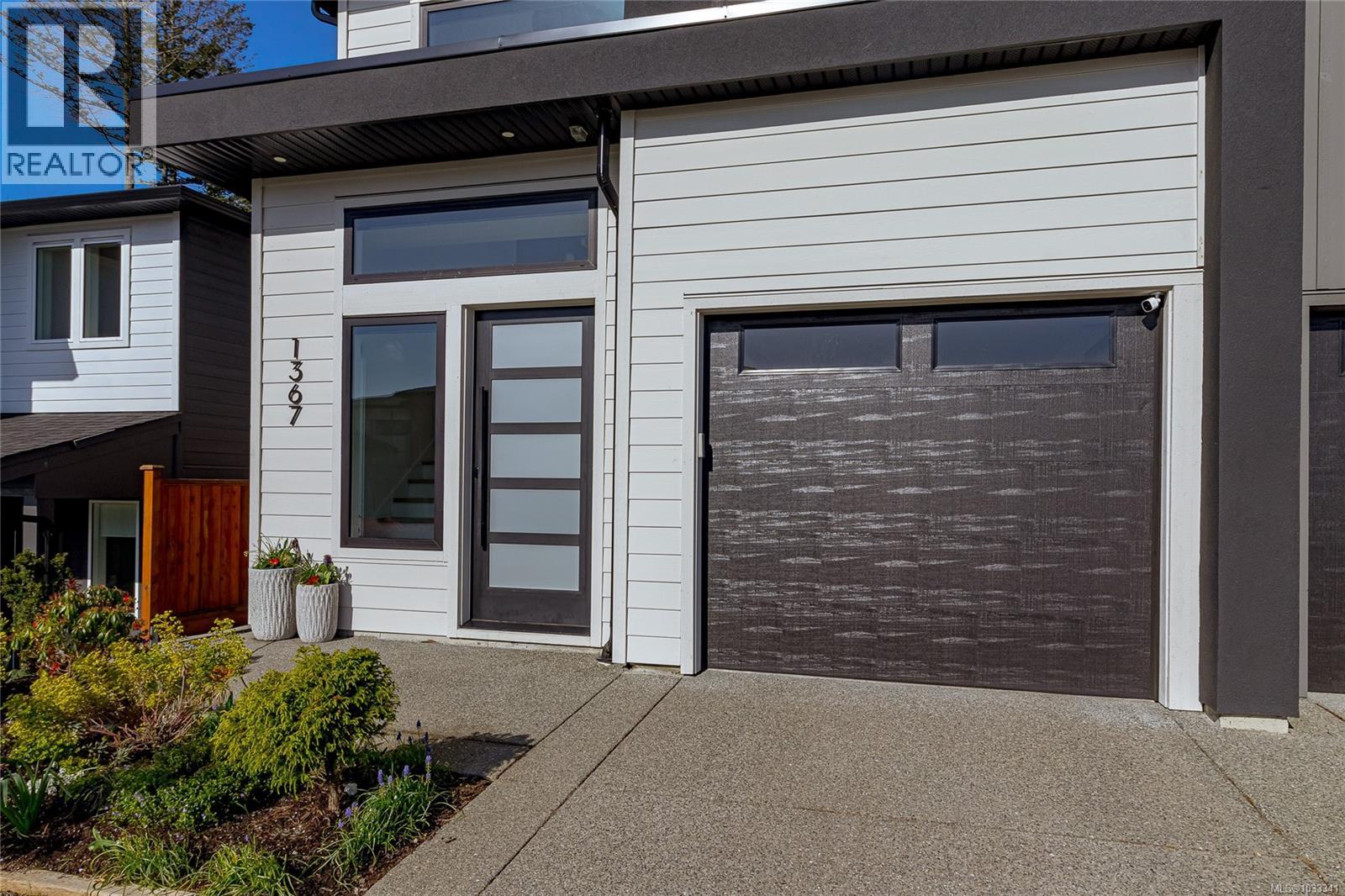 1367 Sandstone Lane - Image 3