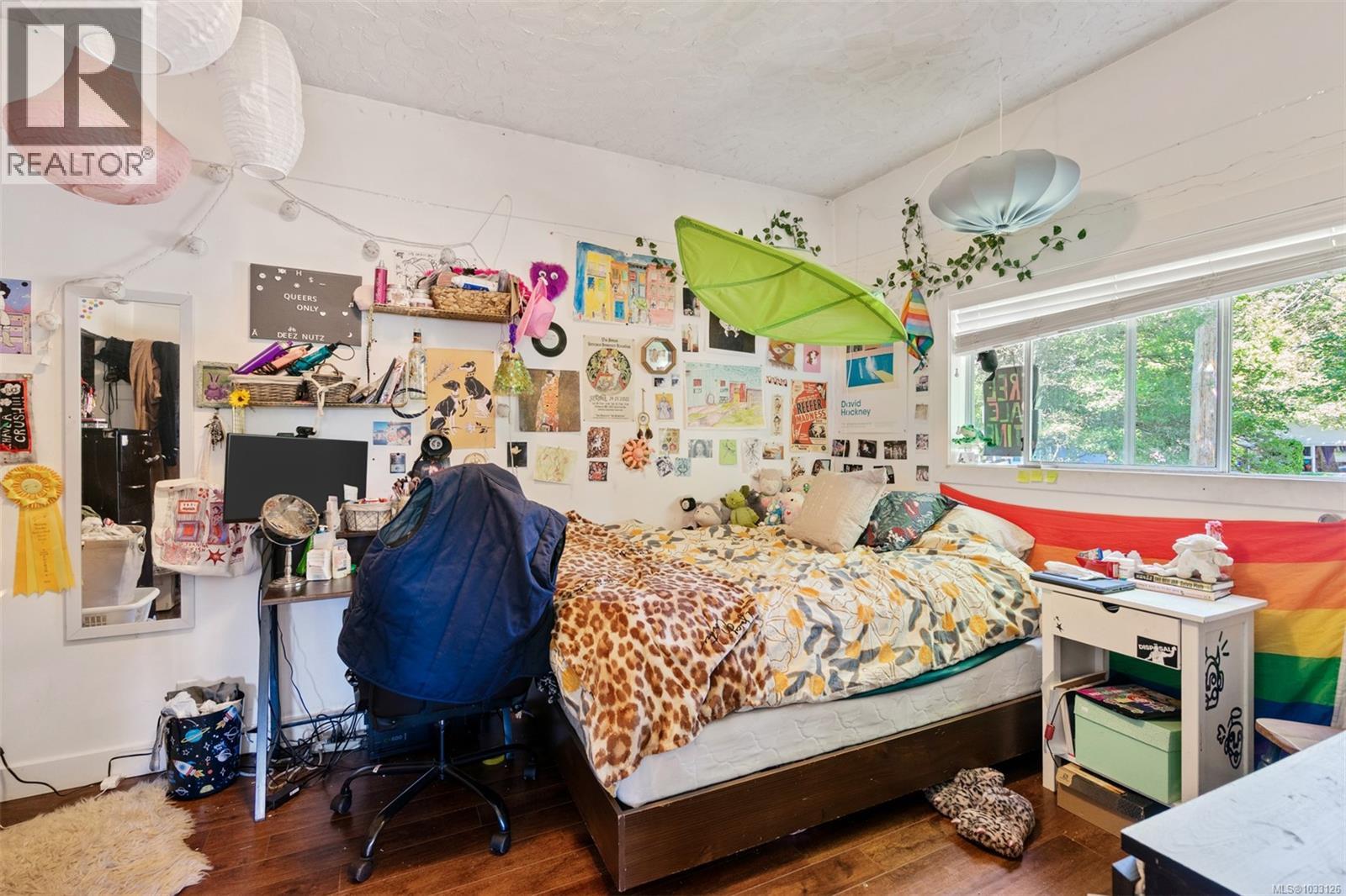 2630 Victor St - 10