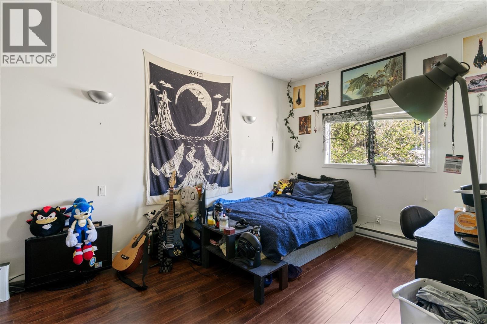 2630 Victor St - 11