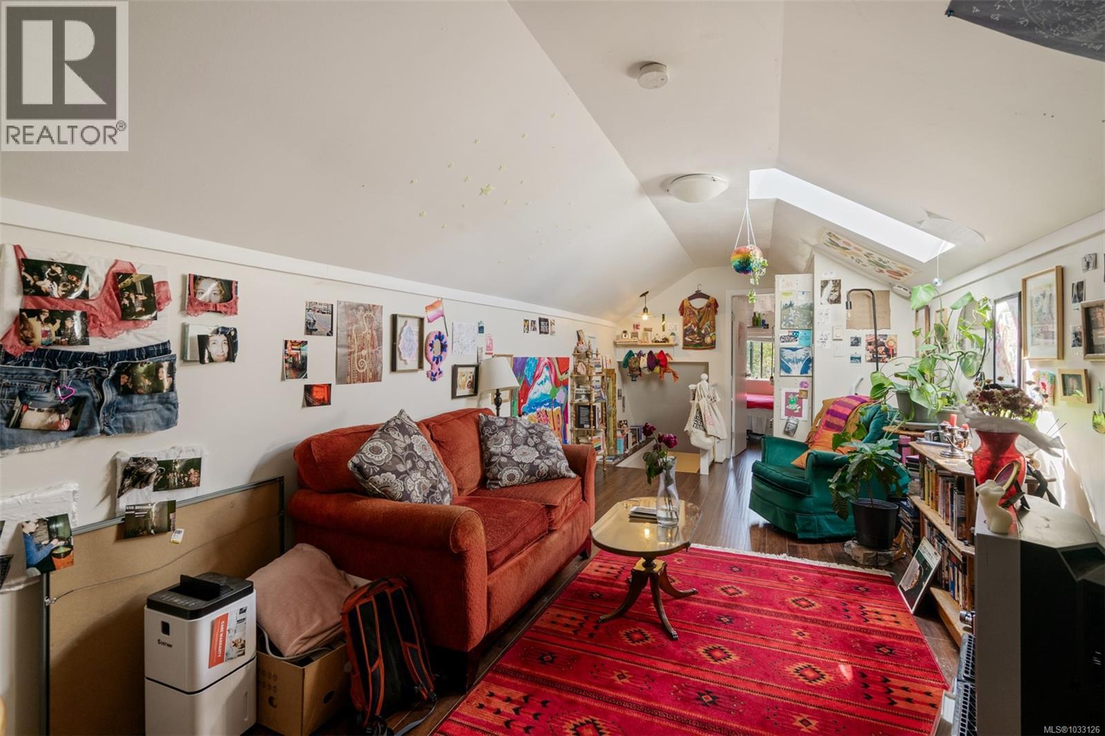 2630 Victor St - 16