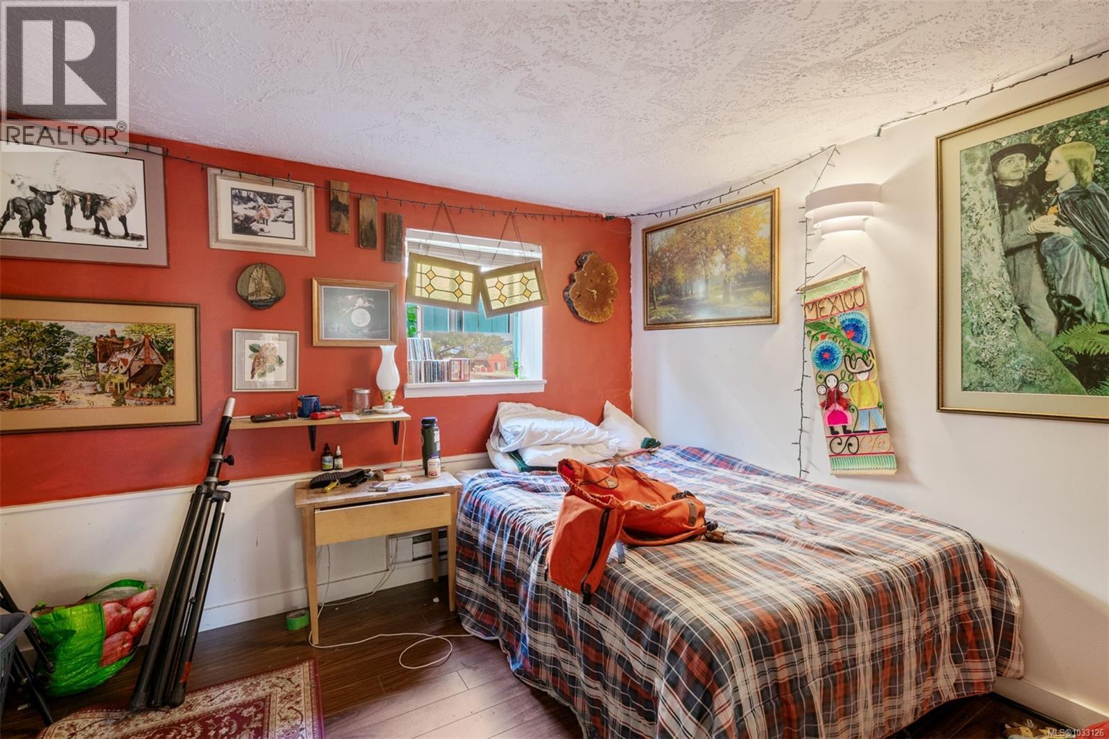 2630 Victor St - 32