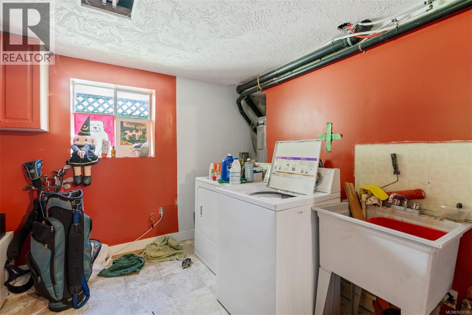 2630 Victor St - 36