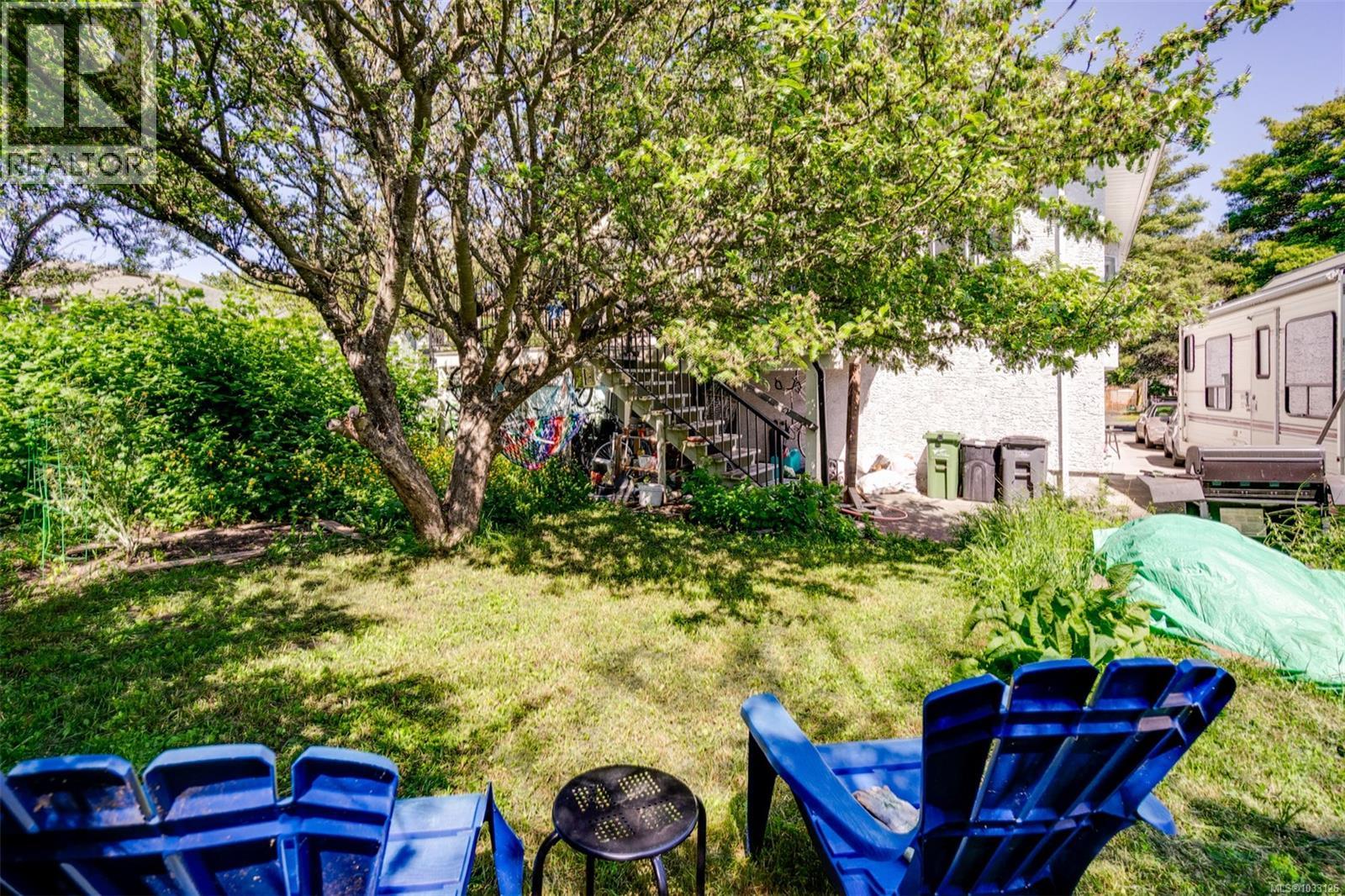 2630 Victor St - 39