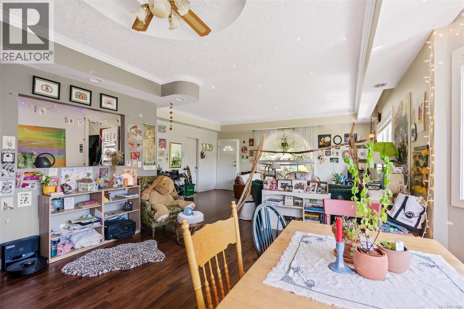 2630 Victor St - 6
