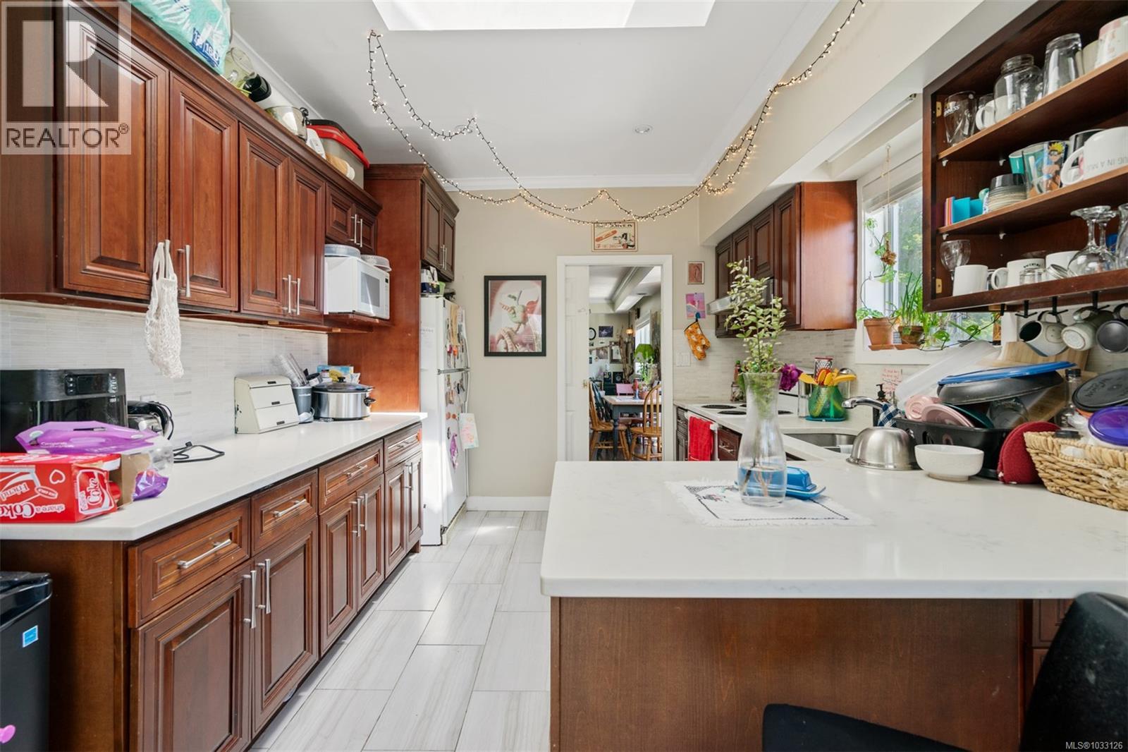 2630 Victor St - 9