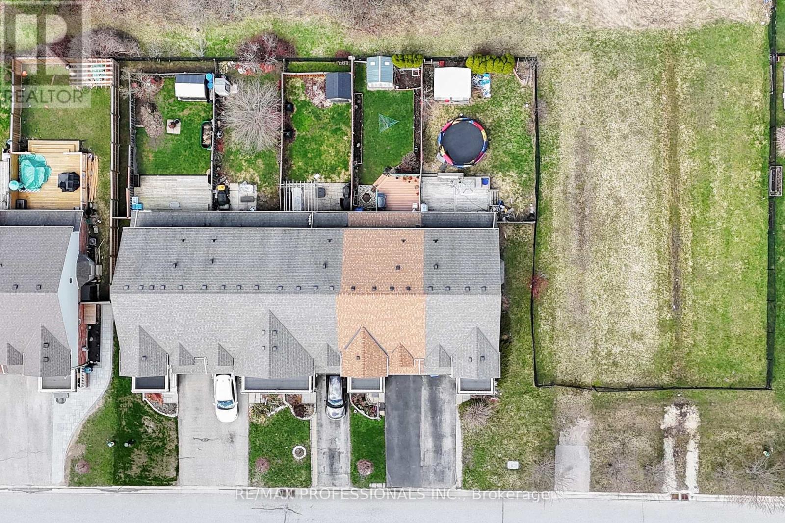44 SHEPHARD AVENUE - 15