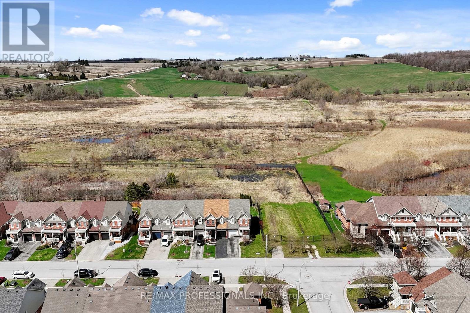 44 SHEPHARD AVENUE - 17