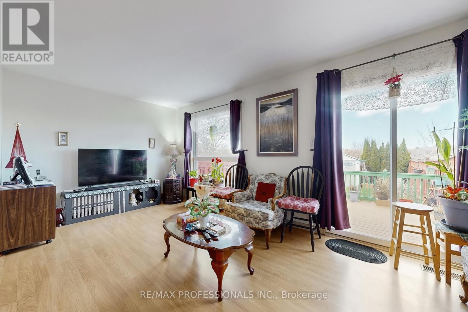 44 SHEPHARD AVENUE - 2