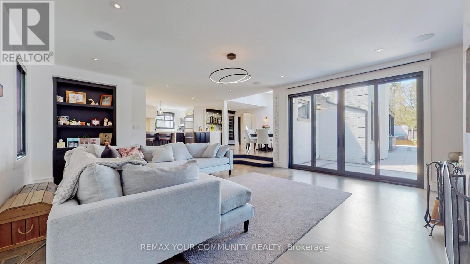 557 AINTREE DRIVE — photo 18
