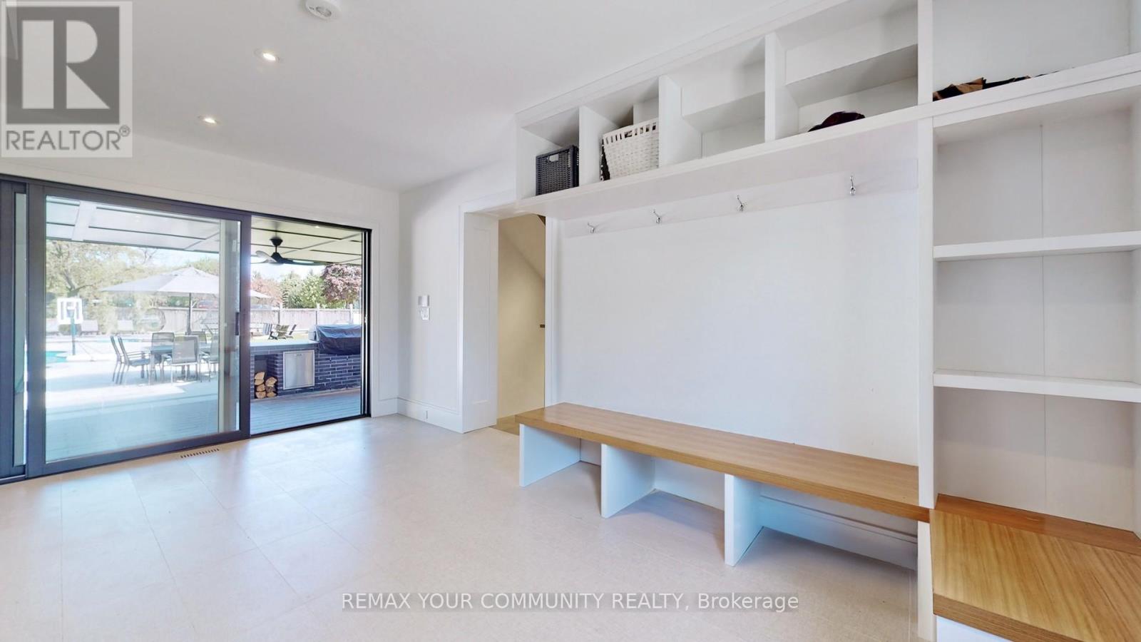 557 AINTREE DRIVE — photo 23