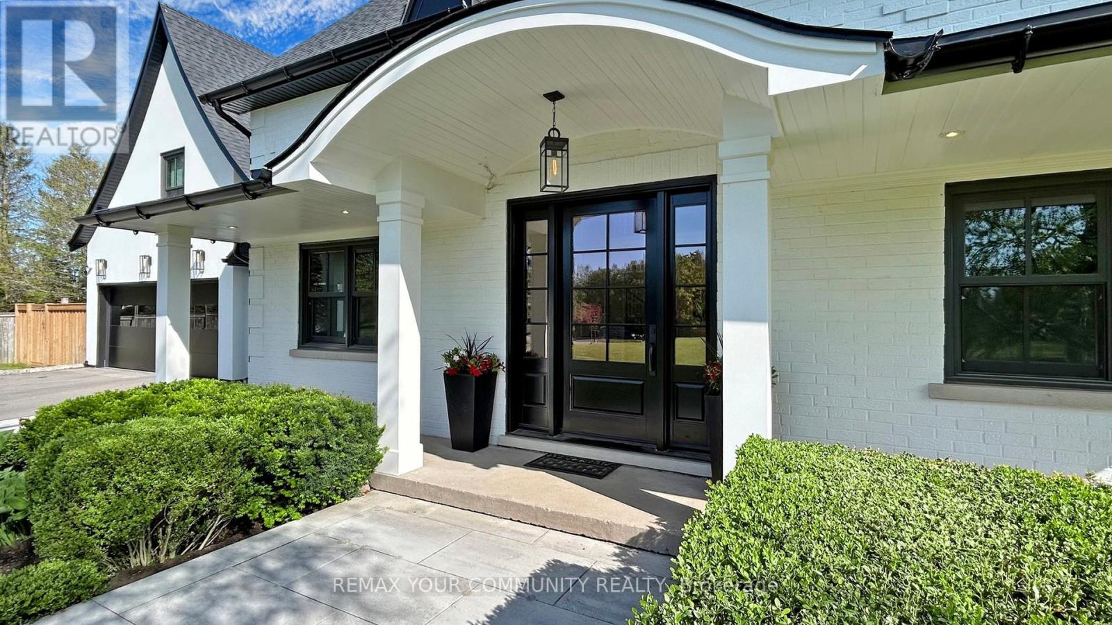 557 AINTREE DRIVE - 4