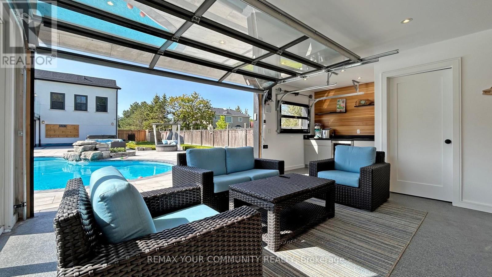 557 AINTREE DRIVE - 47