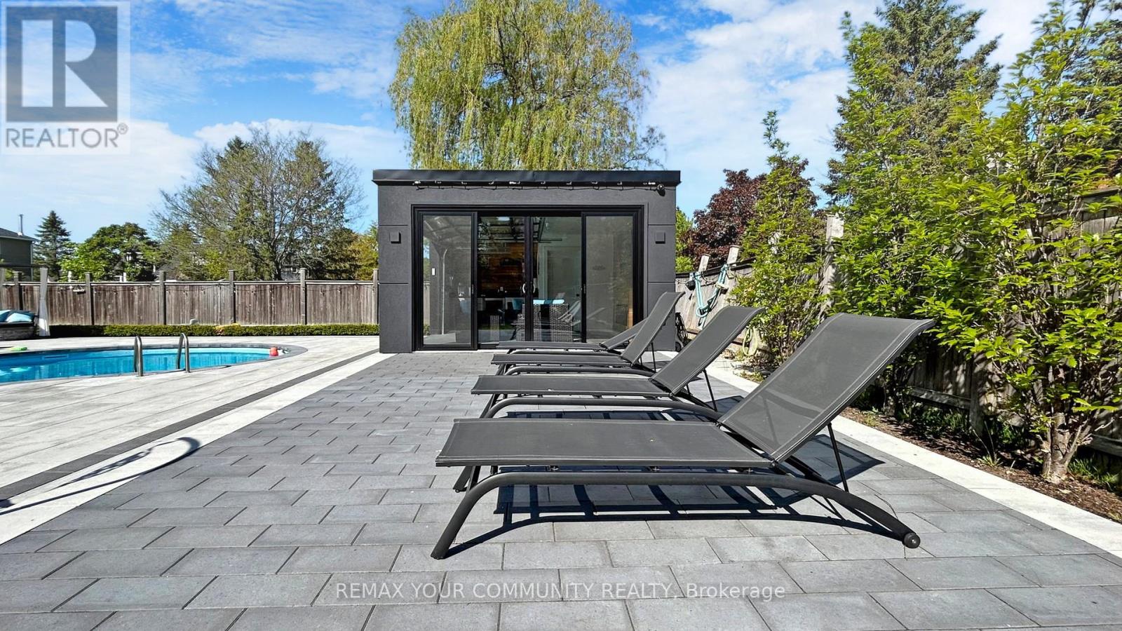 557 AINTREE DRIVE - 48