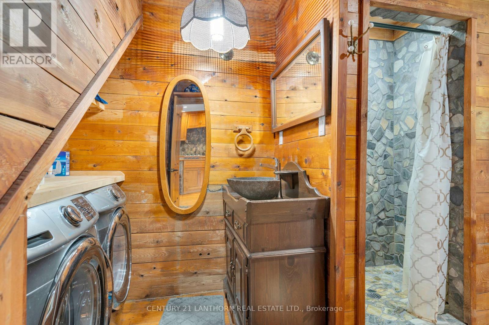 495 BARKER ROAD — photo 13
