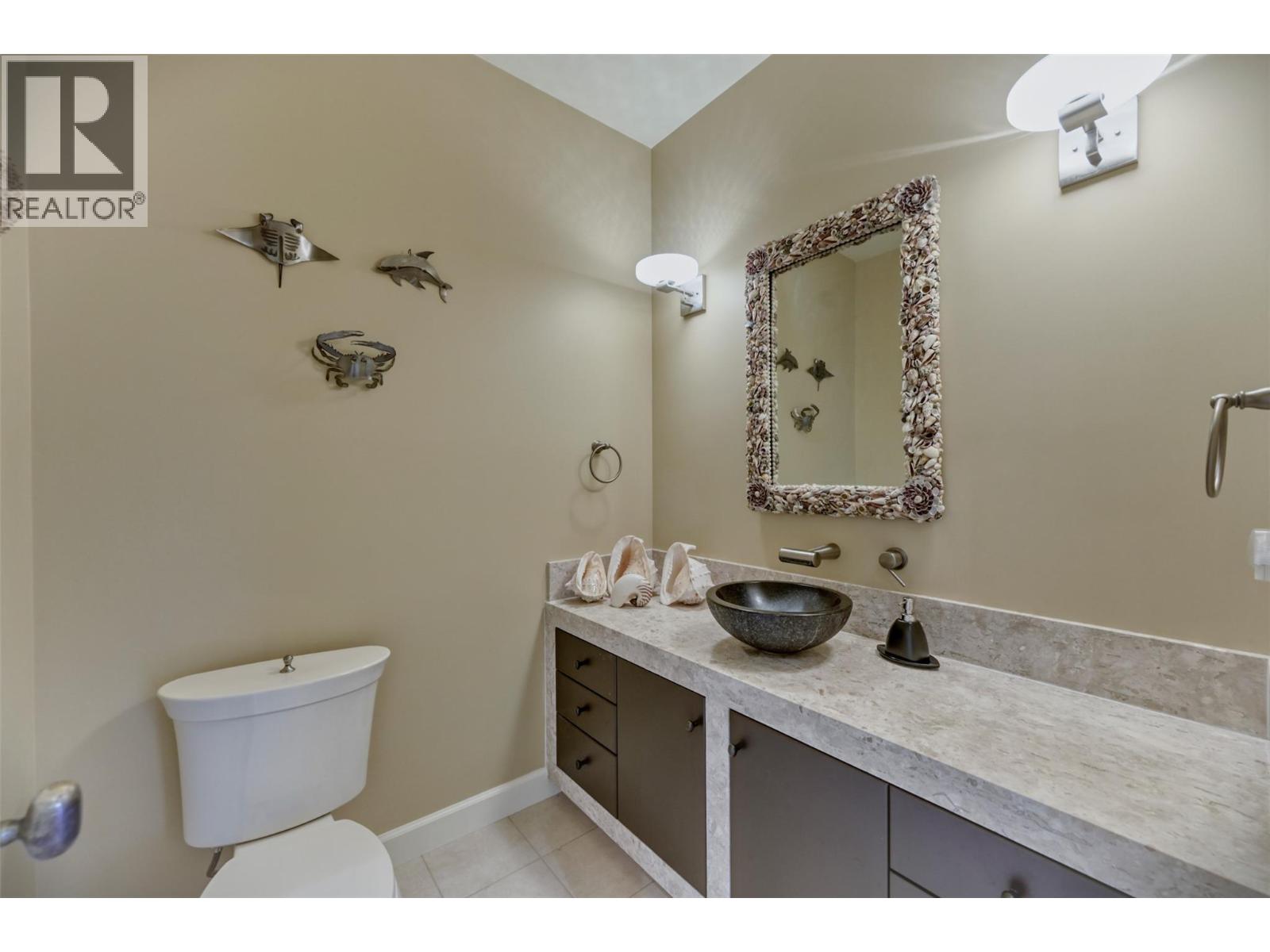  10411 81st Street, Osoyoos