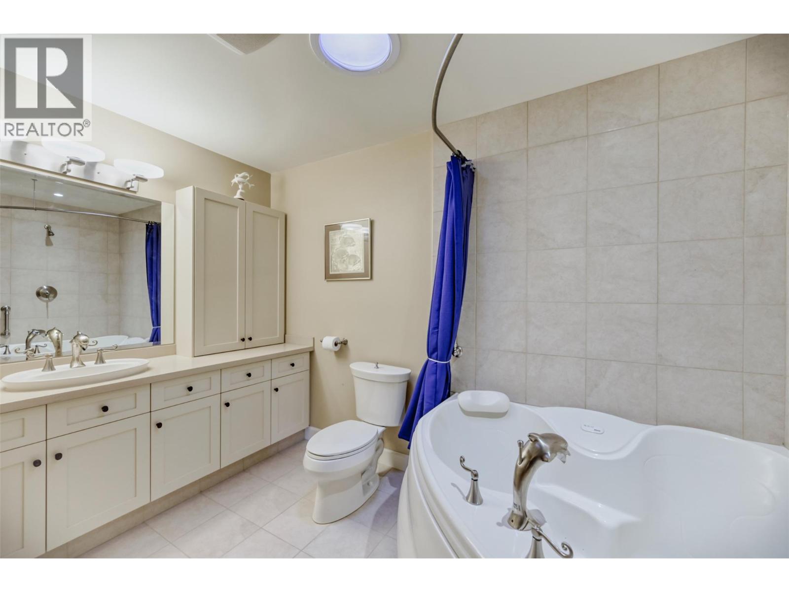  10411 81st Street, Osoyoos