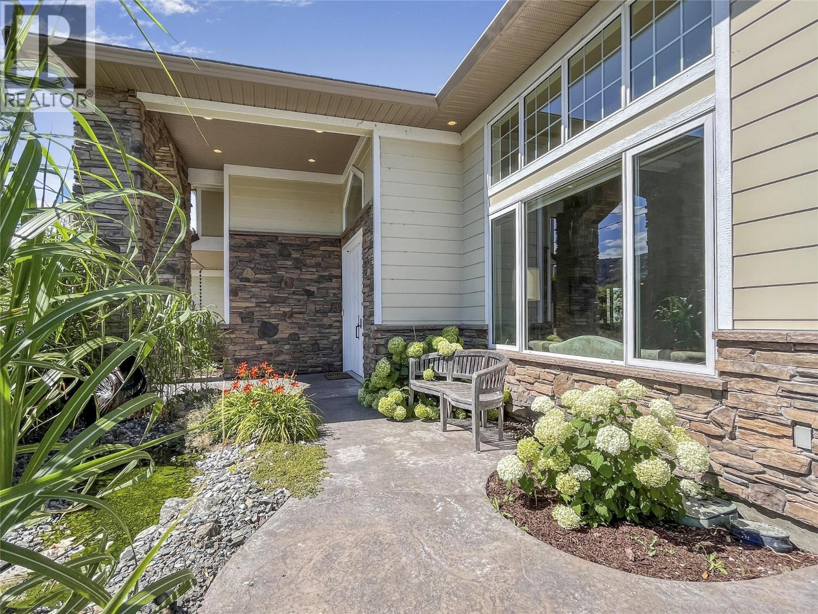  10411 81st Street, Osoyoos