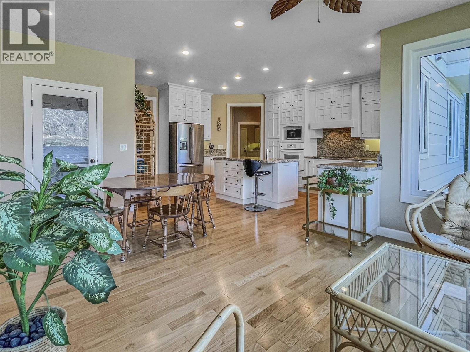  10411 81st Street, Osoyoos