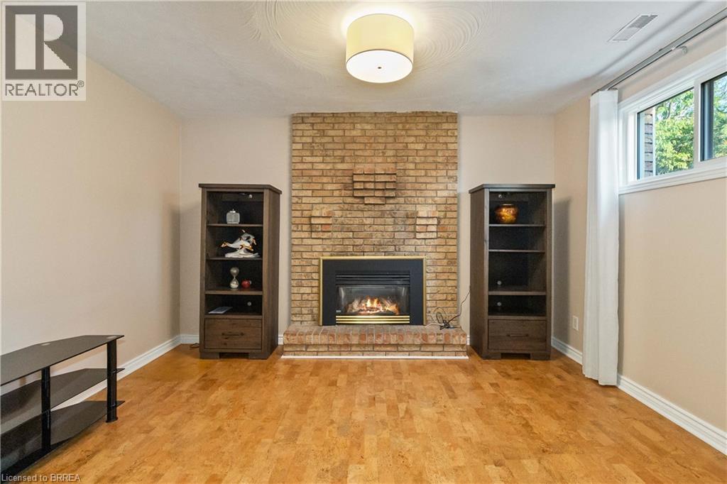 34 SYMPATICA Crescent Unit# LOWER, Brantford, Ontario, N3P1G4 — Photo 7