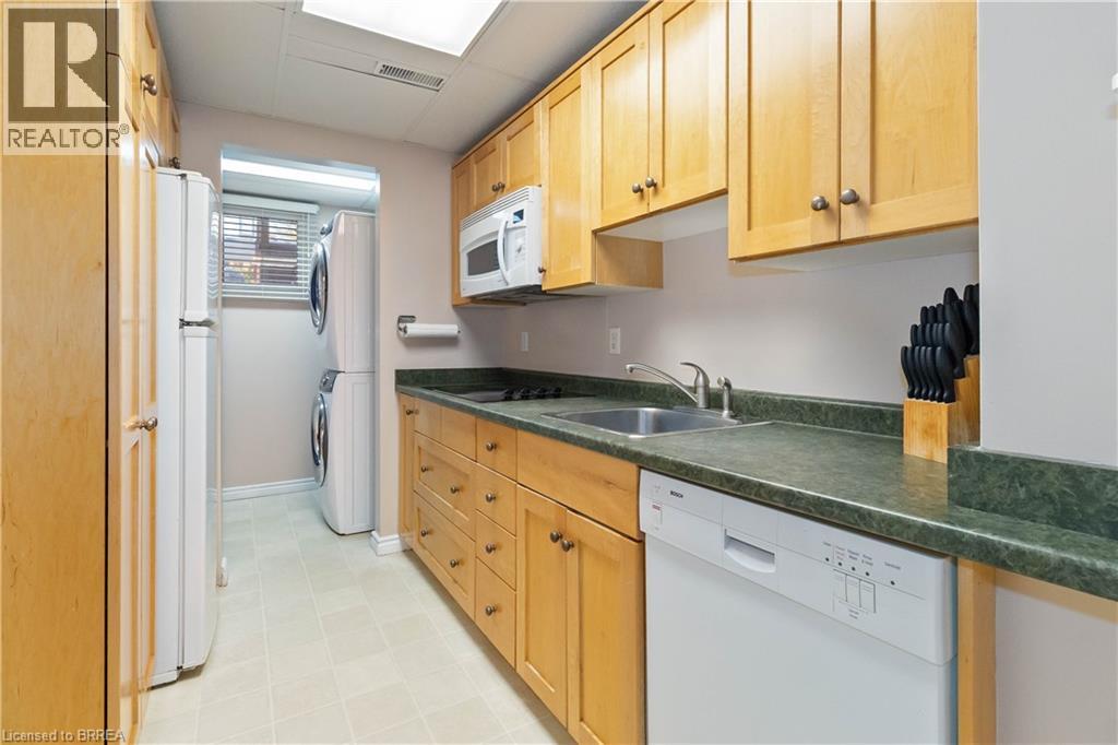 34 SYMPATICA Crescent Unit# LOWER, Brantford, Ontario, N3P1G4 — Photo 14