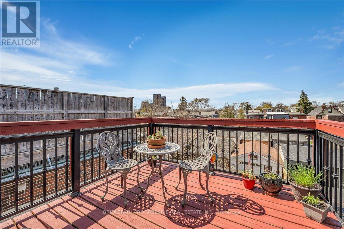 332 DELAWARE AVENUE - 23