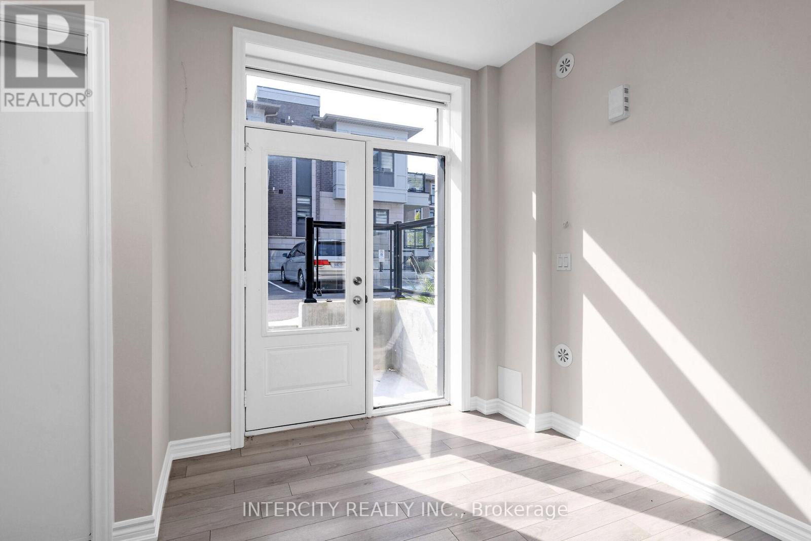 #701 60 HALLIFORD PLACE - 3